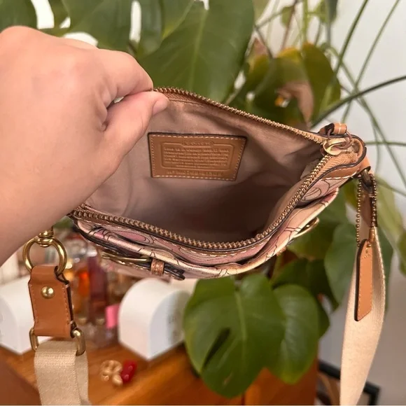 Y2k Coach Pink and Tan Crossbody Bag - Picture 6 of 8